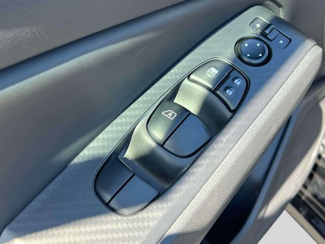 Used 2024 Nissan Altima 2.5 SV AWD/4WD image 19