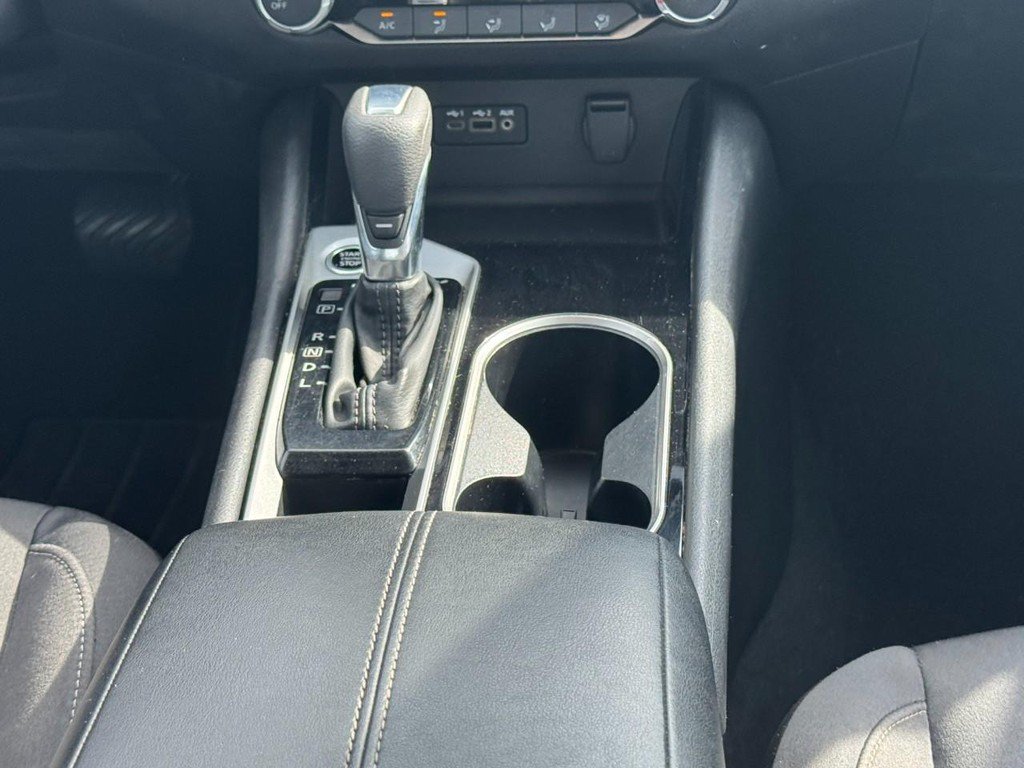 Used 2024 Nissan Altima 2.5 SV FWD image 14