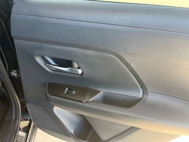 Used 2026 Nissan Kicks SV FWD image 24
