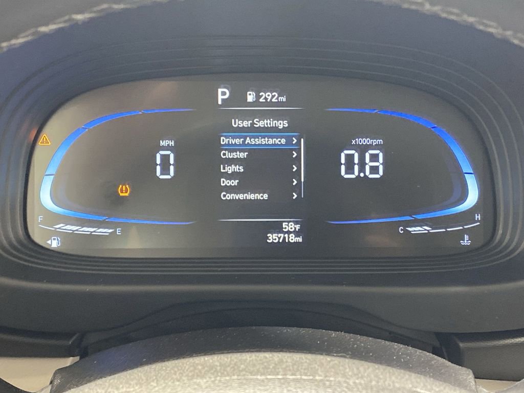 Used 2025 Hyundai Venue SEL image 10