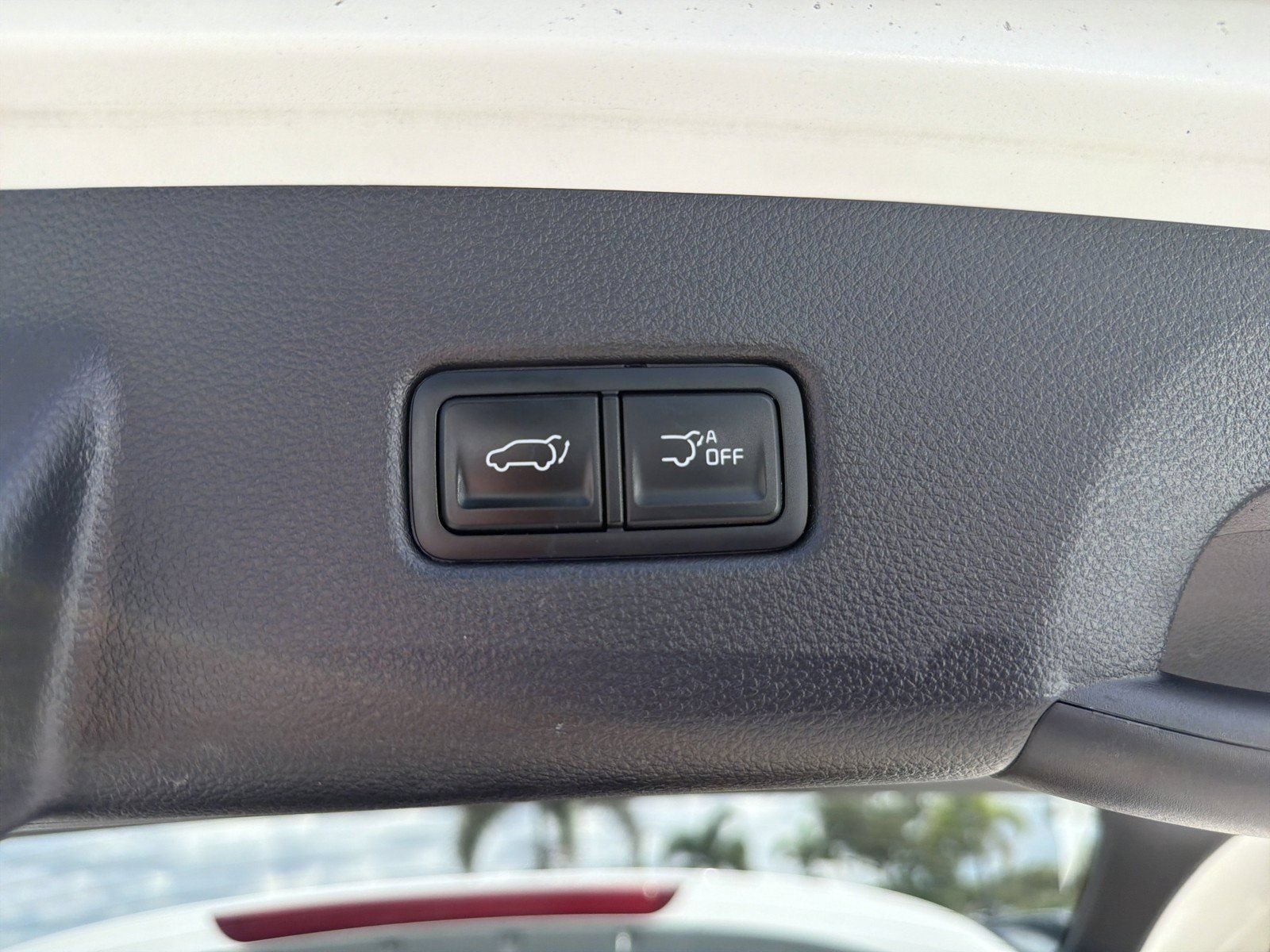 Used 2024 Kia Carnival SX FWD image 13