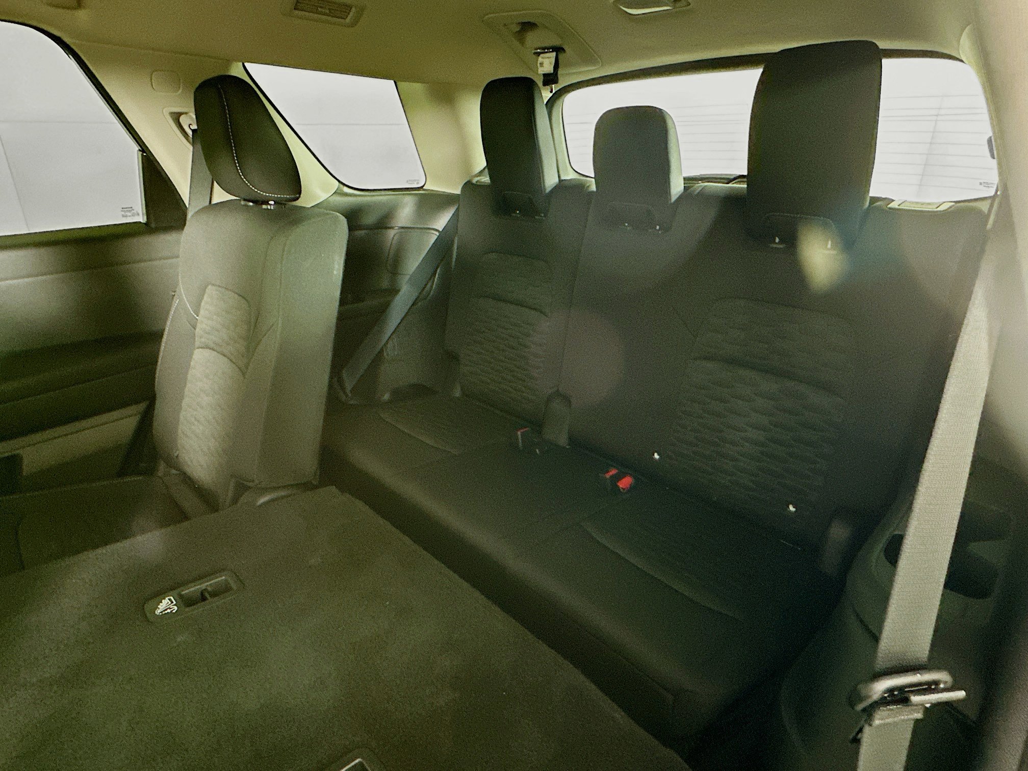 Used 2025 Nissan Pathfinder SV image 29