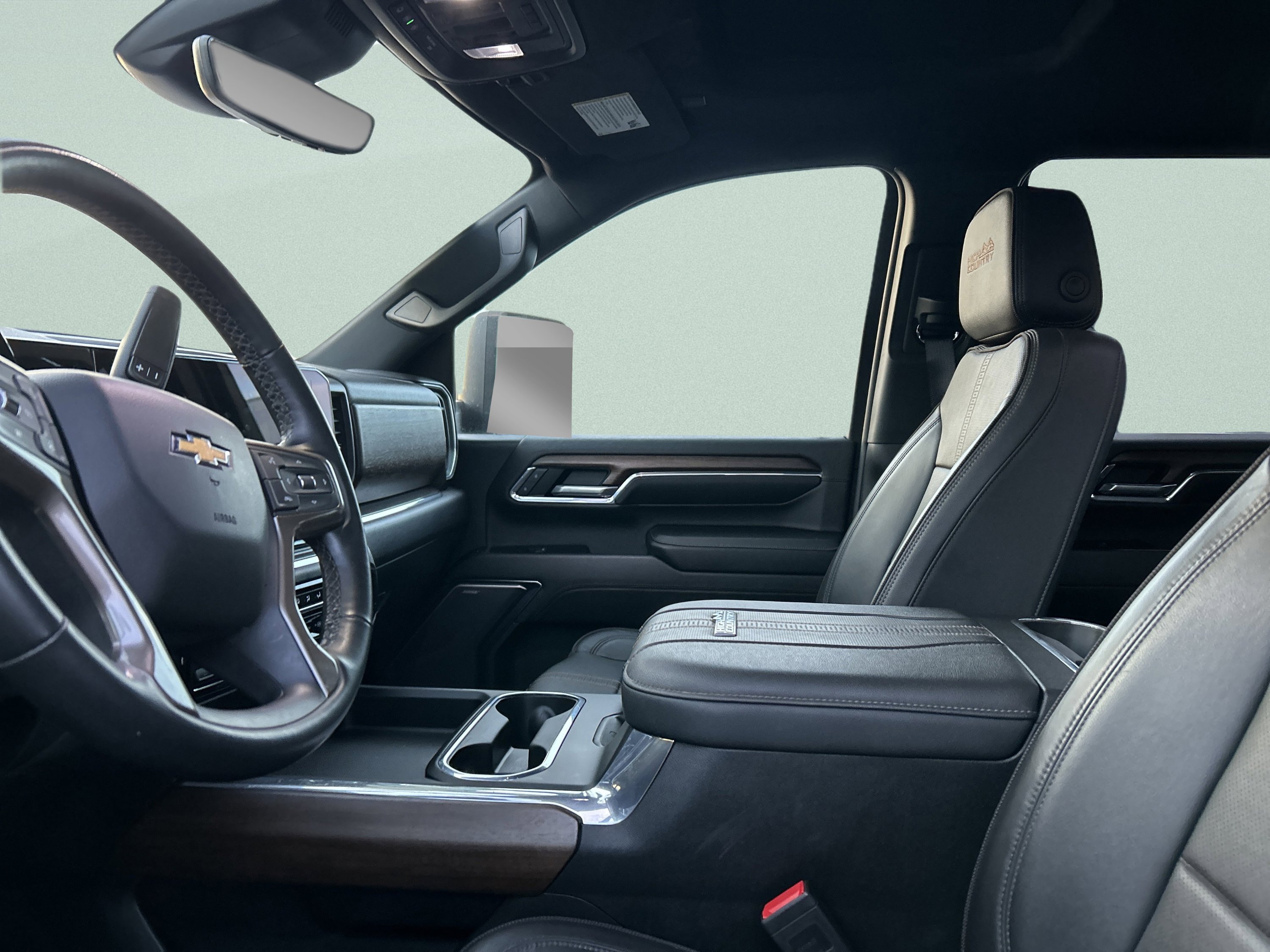 Used 2024 Chevrolet Silverado 2500 High Country w/ Technology Package image 8