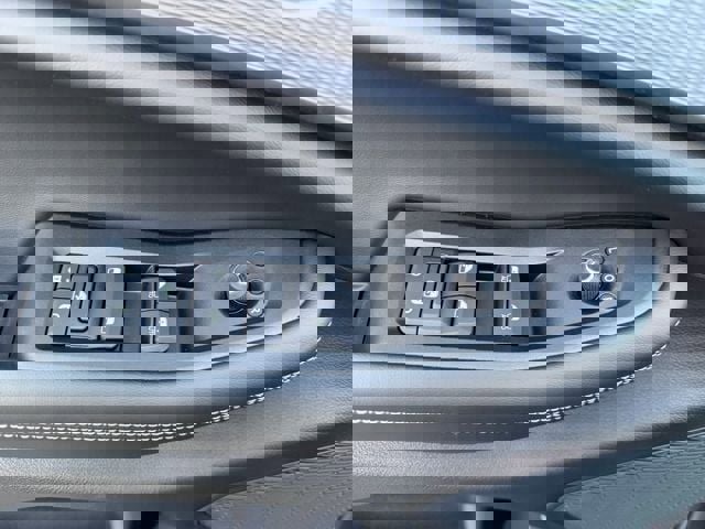 New 2025 Jeep Grand Cherokee Altitude image 45