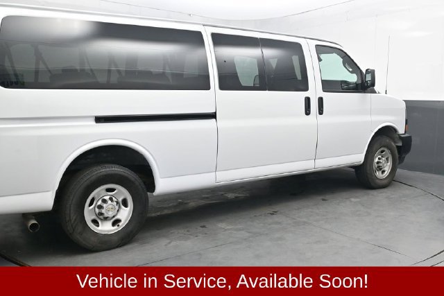 Used 2024 Chevrolet Express 3500 LS RWD image 8