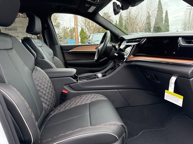 New 2026 Jeep Grand Cherokee Summit w/ Obsidian Package image 9