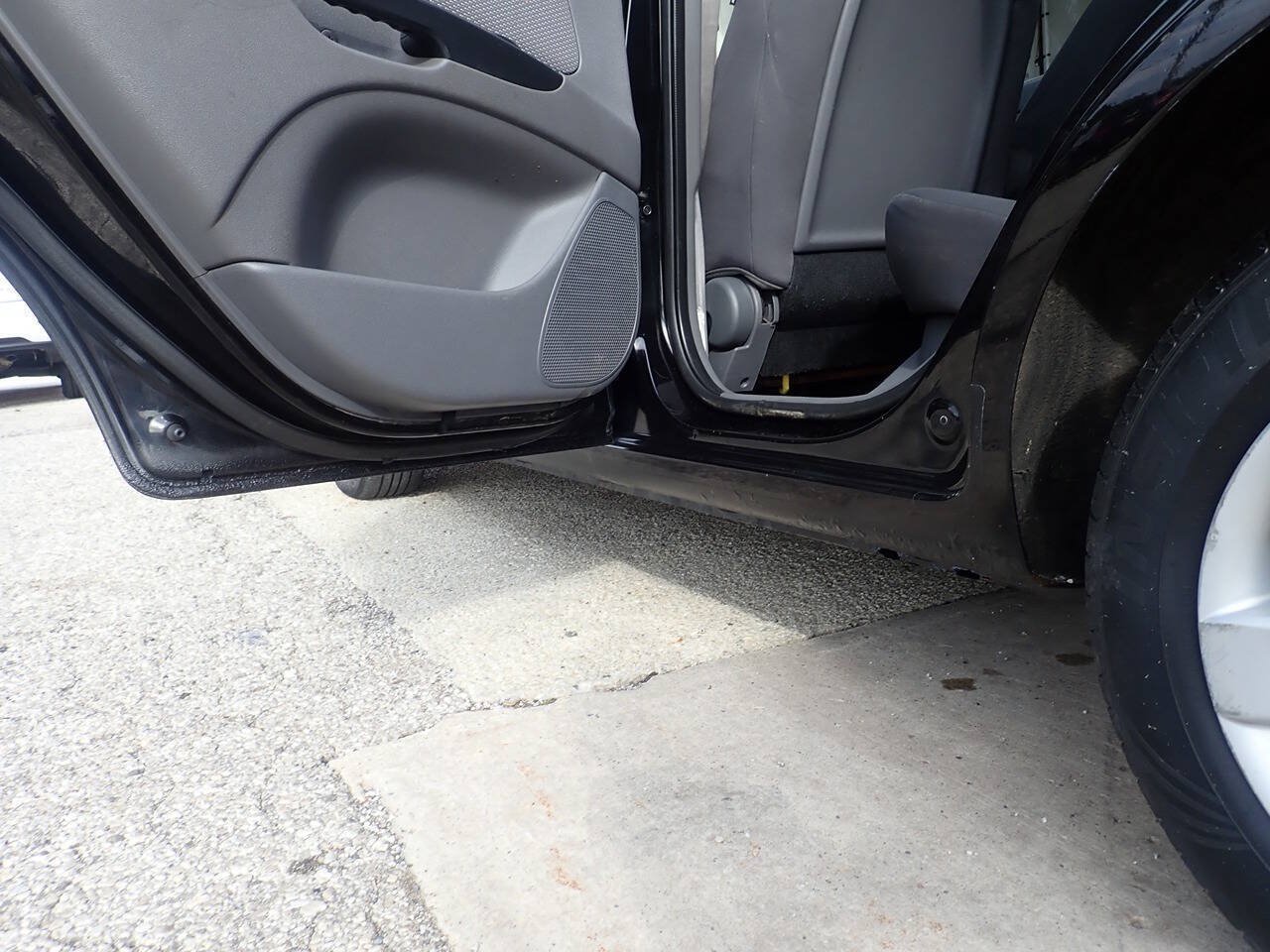 Used 2011 Kia Rio5 w/ Value Pkg FWD image 16