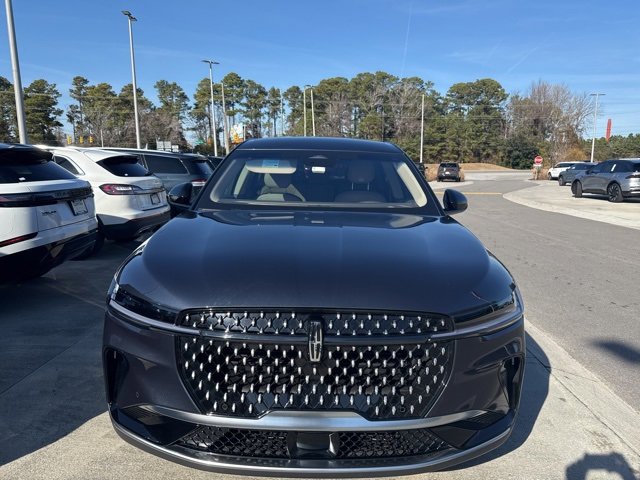 Used 2024 Lincoln Nautilus Premier image 5