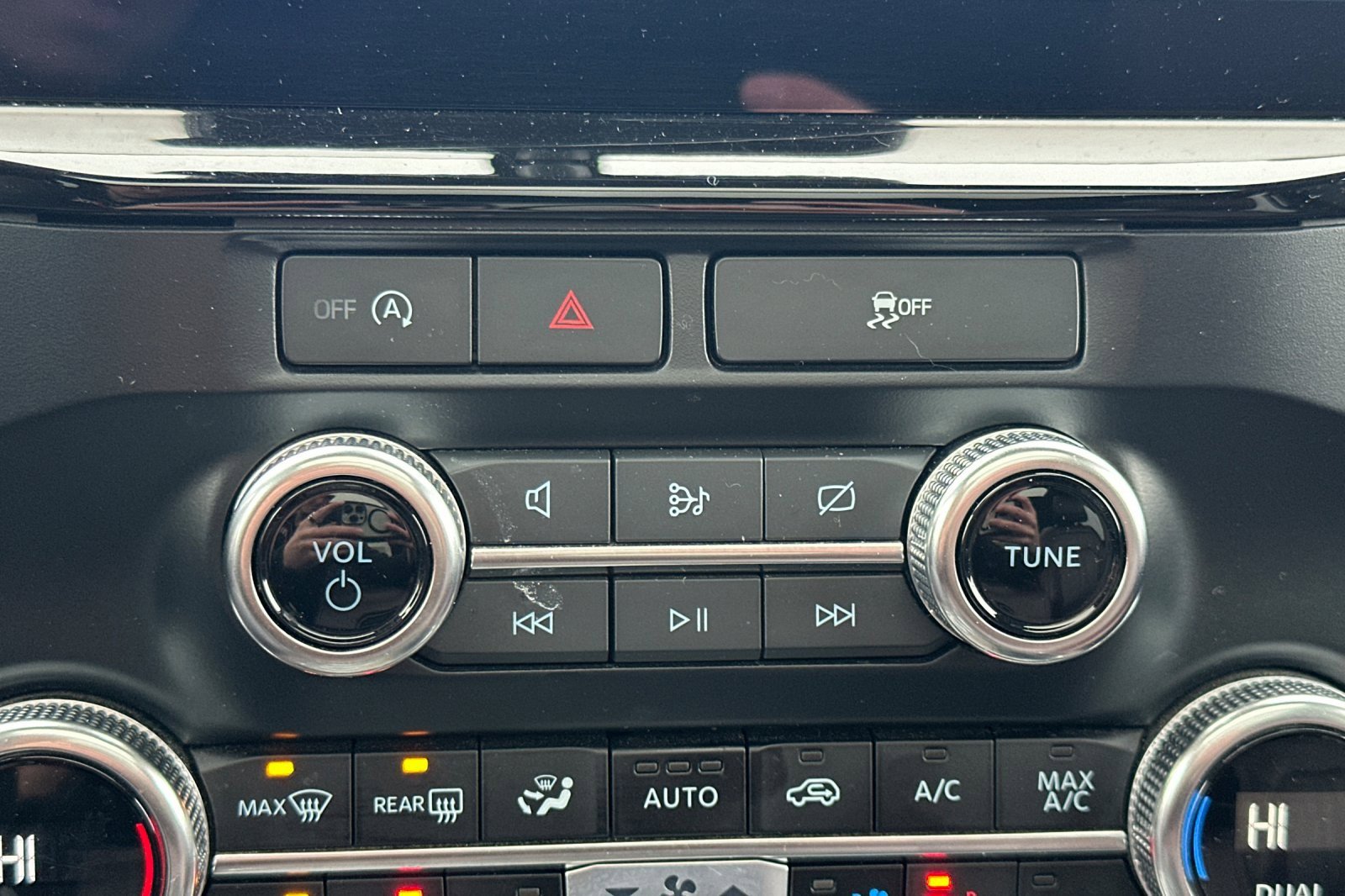 Used 2024 Ford Expedition Max Limited image 31