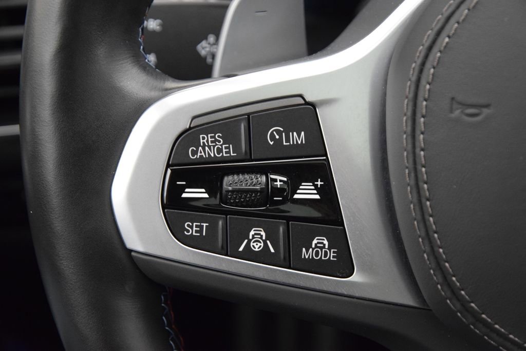 Used 2025 BMW M850i xDrive image 26