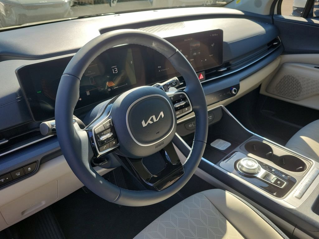 New 2026 Kia Carnival EX FWD image 23