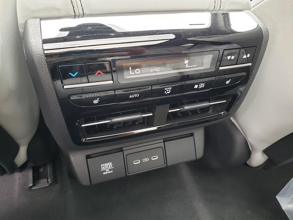 New 2026 Acura MDX w/ Advance Package AWD/4WD image 6