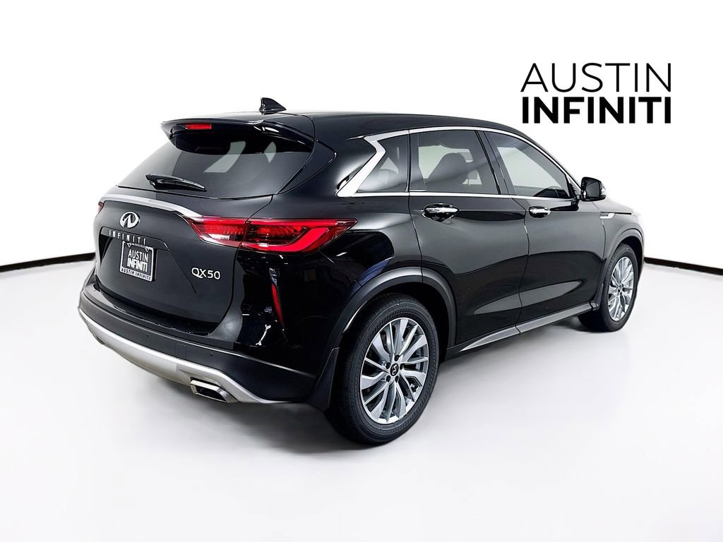 Certified 2023 INFINITI QX50 Pure FWD image 9