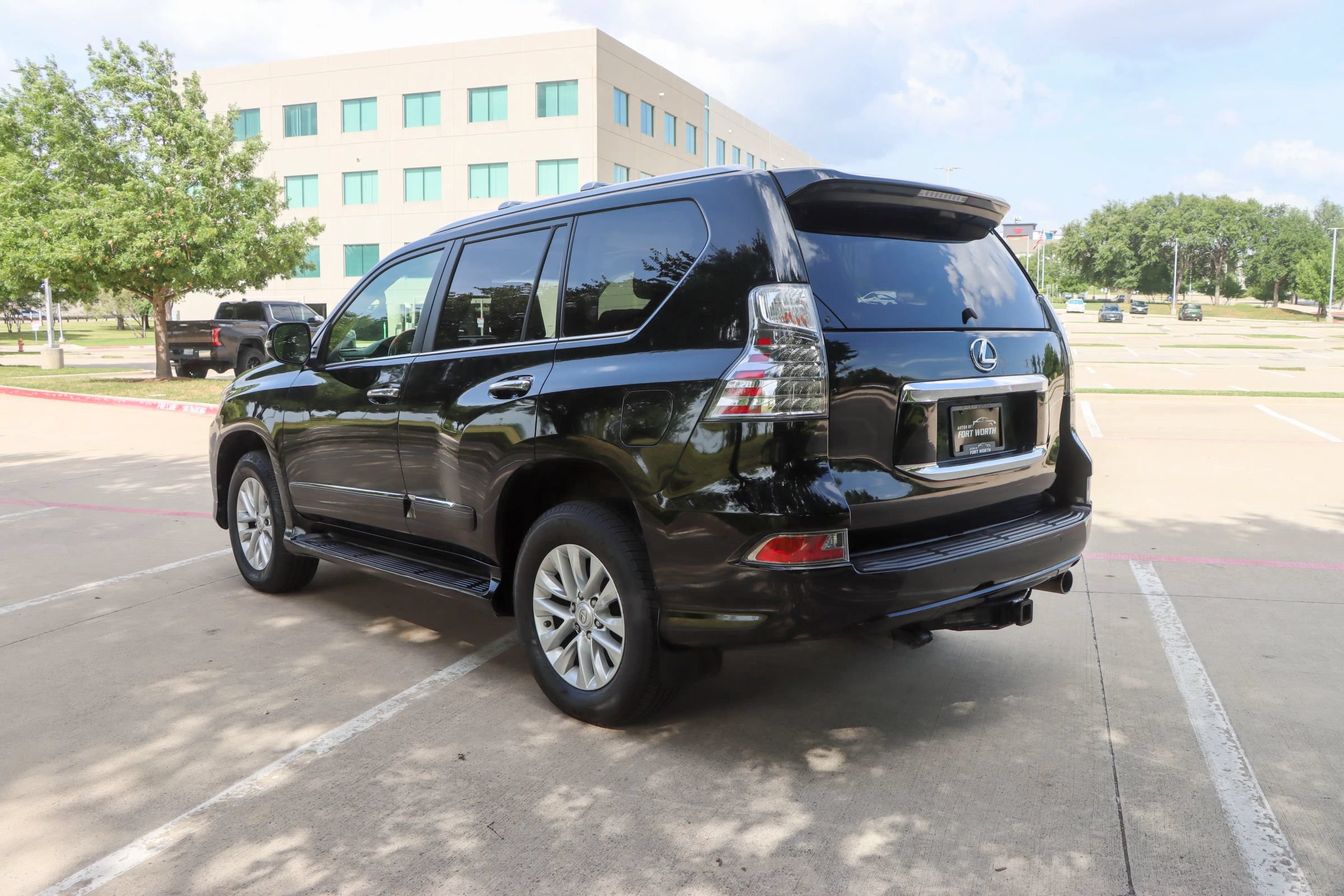Used 2016 Lexus GX 460 w/ Premium Package AWD/4WD image 5