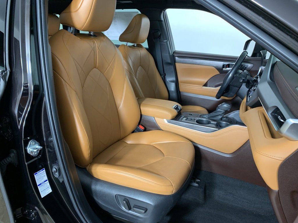 Used 2022 Toyota Highlander Platinum image 23