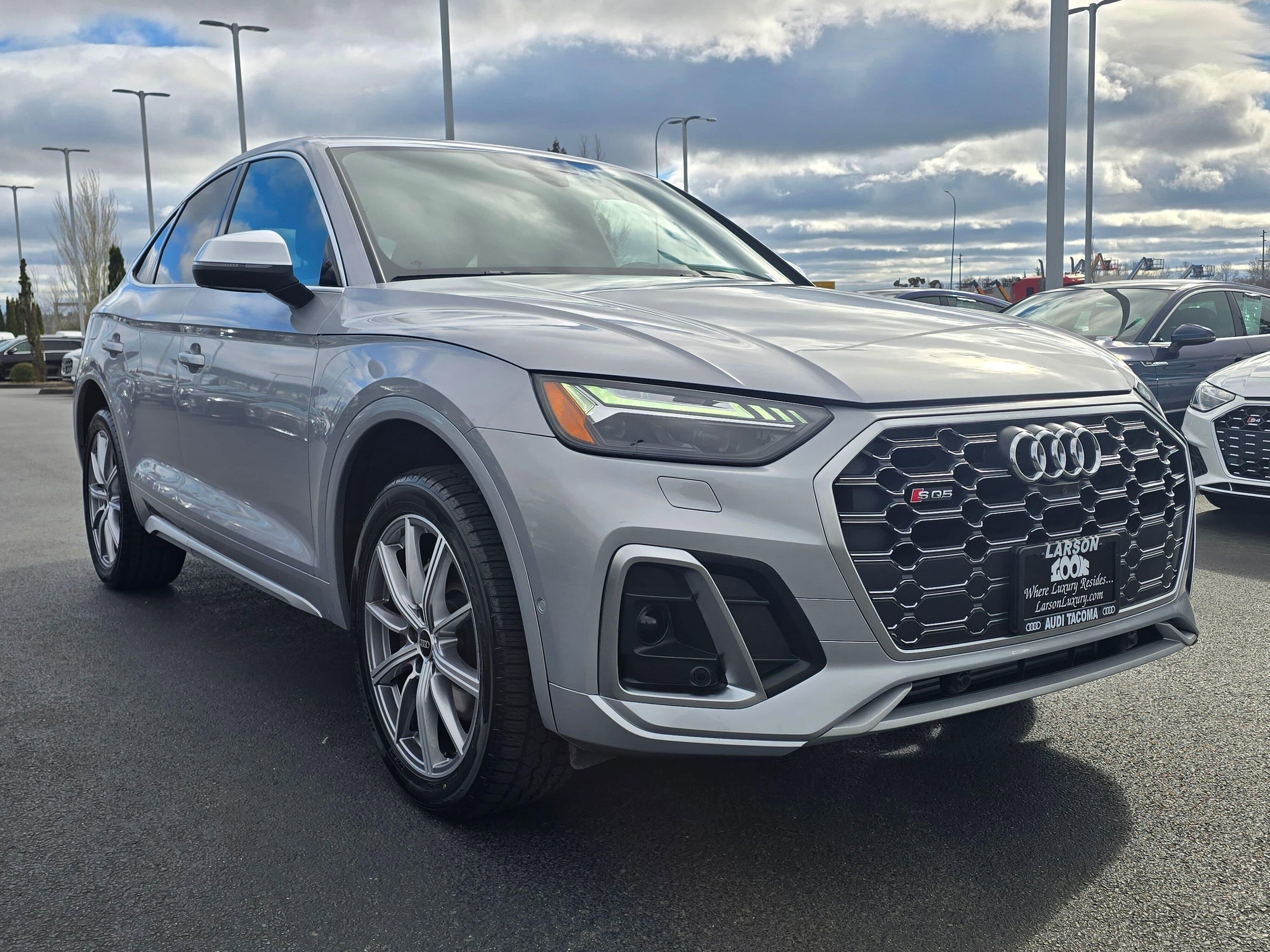 Used 2023 Audi SQ5 Prestige w/ Prestige Package image 8