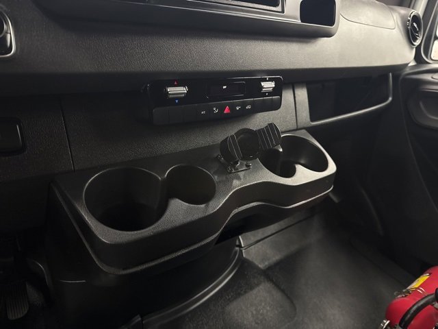 Used 2019 Freightliner Sprinter 2500 image 8