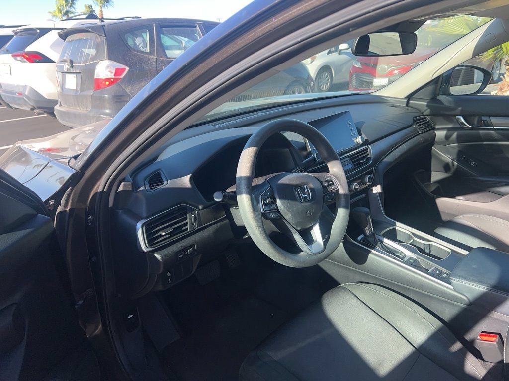 Used 2018 Honda Accord LX image 8