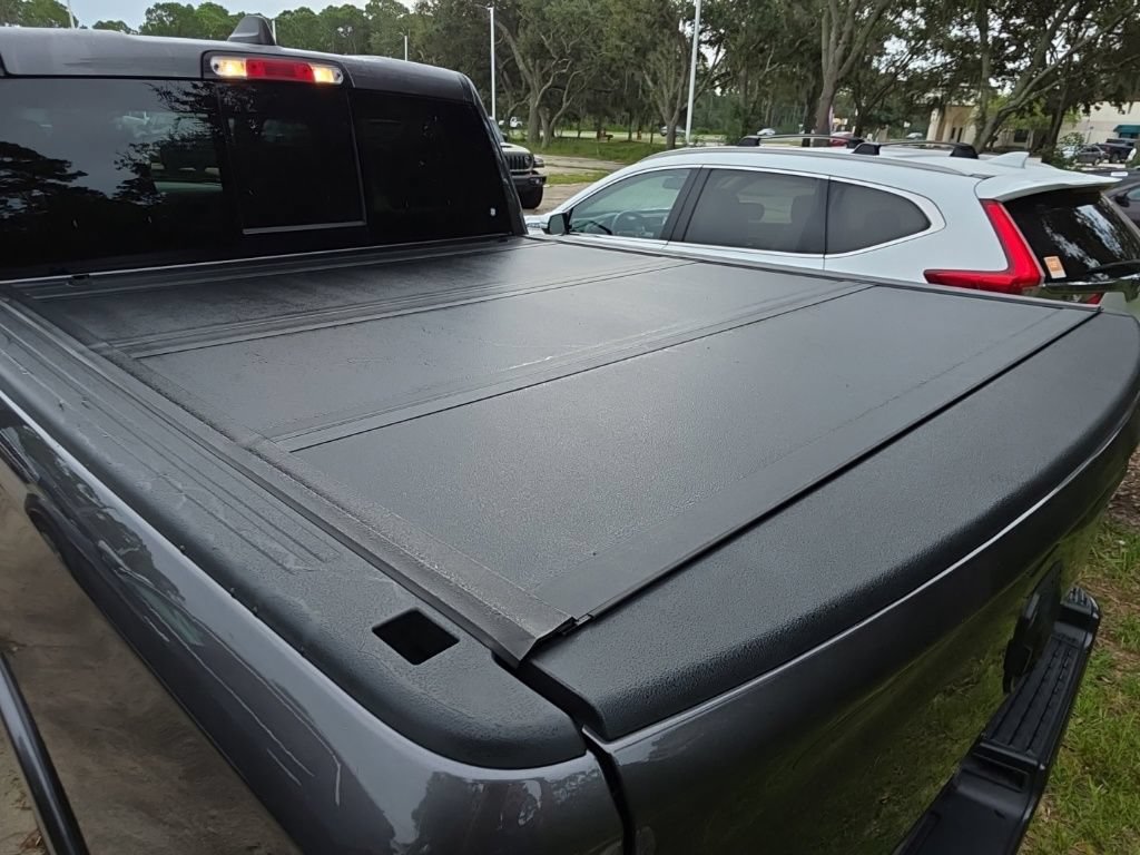 Used 2022 RAM 1500 Laramie AWD/4WD image 19