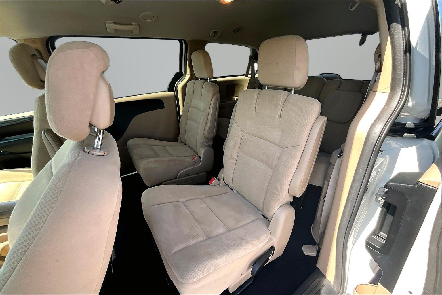 Used 2014 Dodge Grand Caravan SE w/ Quick Order Package 29E SE FWD image 17