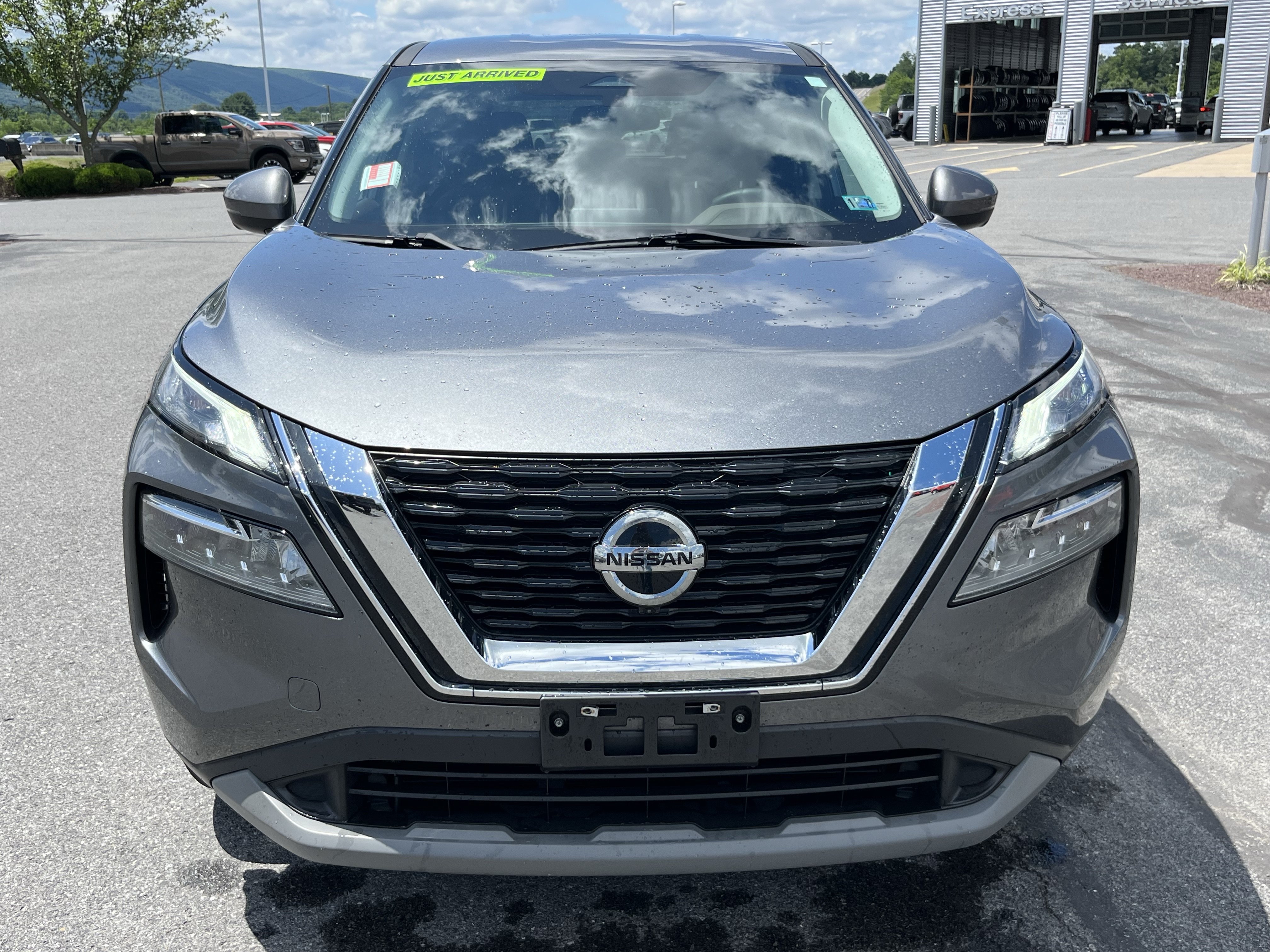 Used 2021 Nissan Rogue SV AWD/4WD image 11