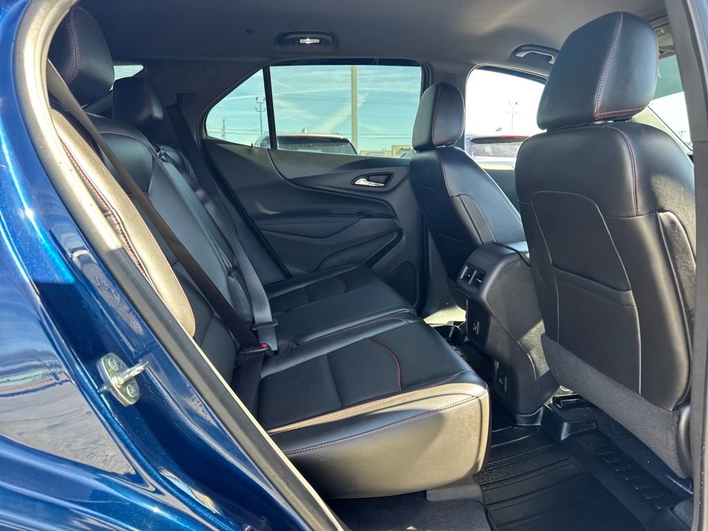 Used 2022 Chevrolet Equinox RS w/ RS Leather Package image 15