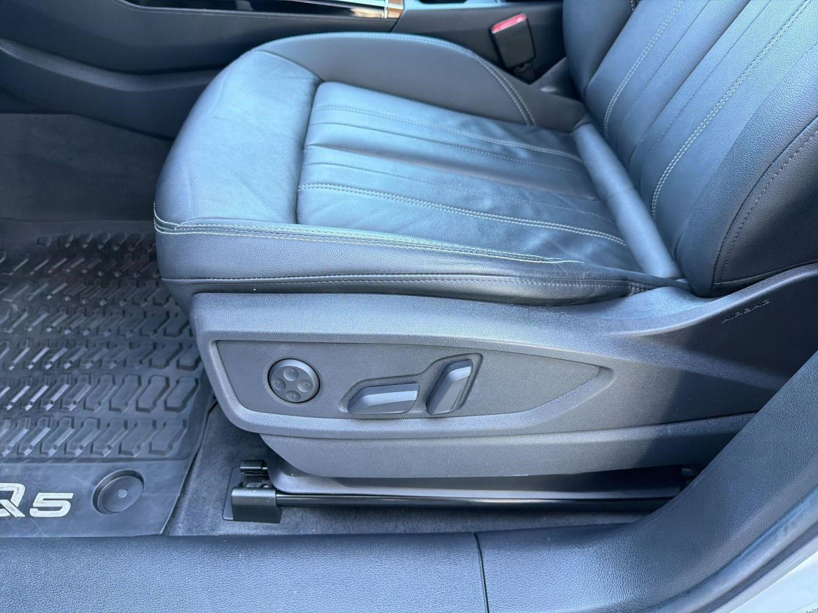 Used 2023 Audi Q5 2.0T Premium w/ Convenience Package image 14