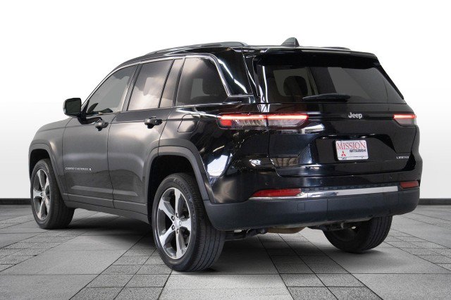 Used 2023 Jeep Grand Cherokee Limited image 5