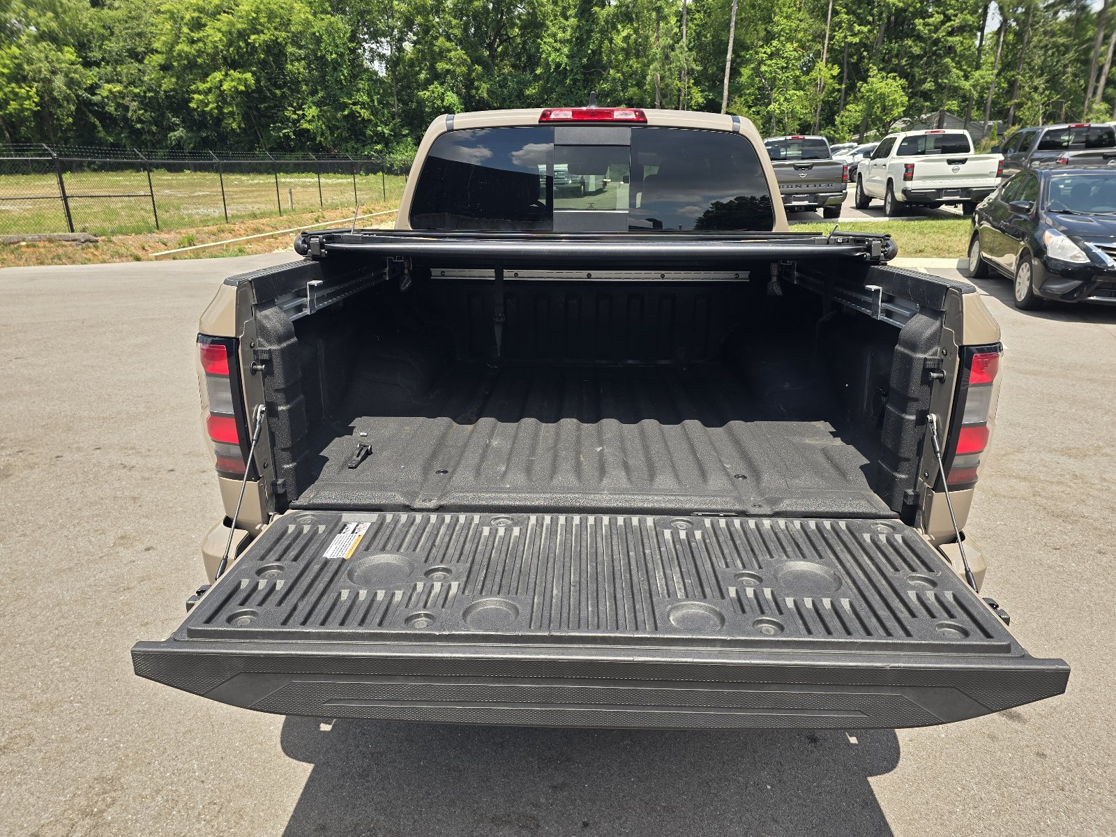 Certified 2023 Nissan Frontier PRO-4X w/ Pro-4X Premium Package AWD/4WD image 13