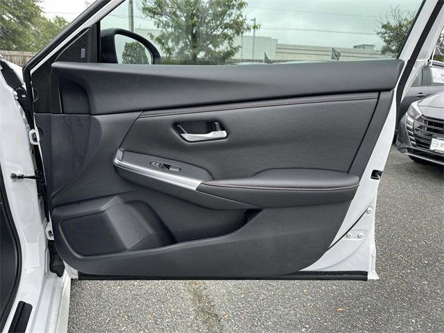 New 2025 Nissan Sentra SR w/ Trunk Package image 8