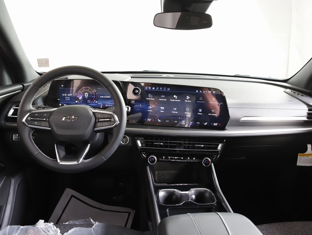New 2025 Chevrolet Traverse LT w/ Midnight/Sport Edition image 12