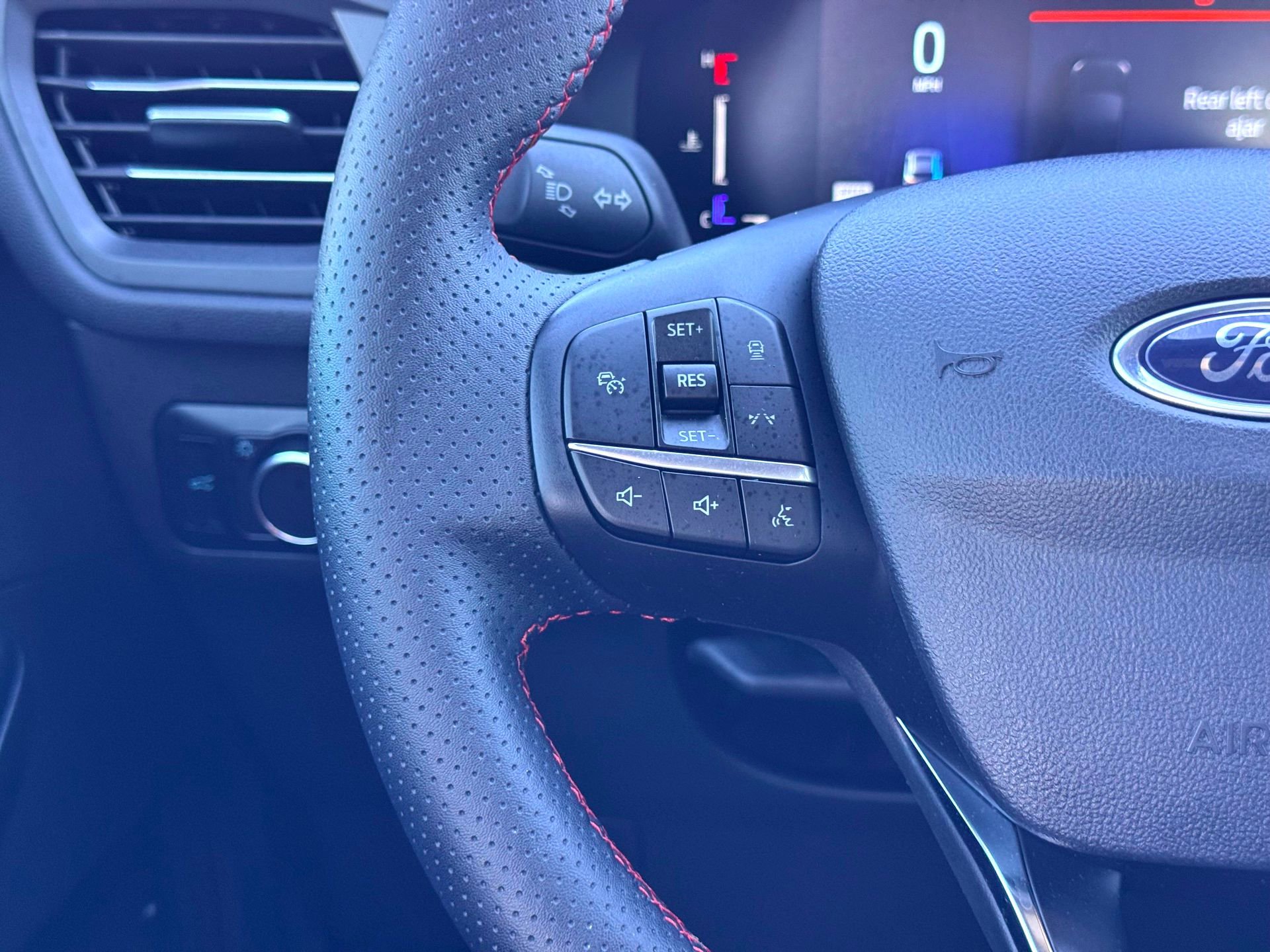 Used 2025 Ford Escape ST-Line w/ Tech Pack #1 image 22