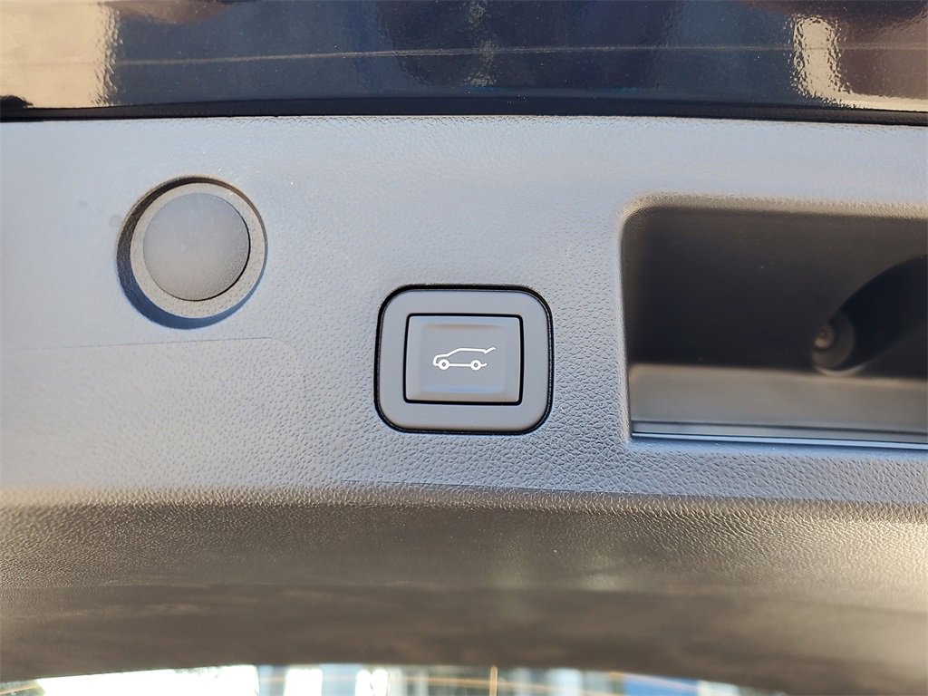 New 2026 Chevrolet Equinox RS w/ Convenience Package III image 8