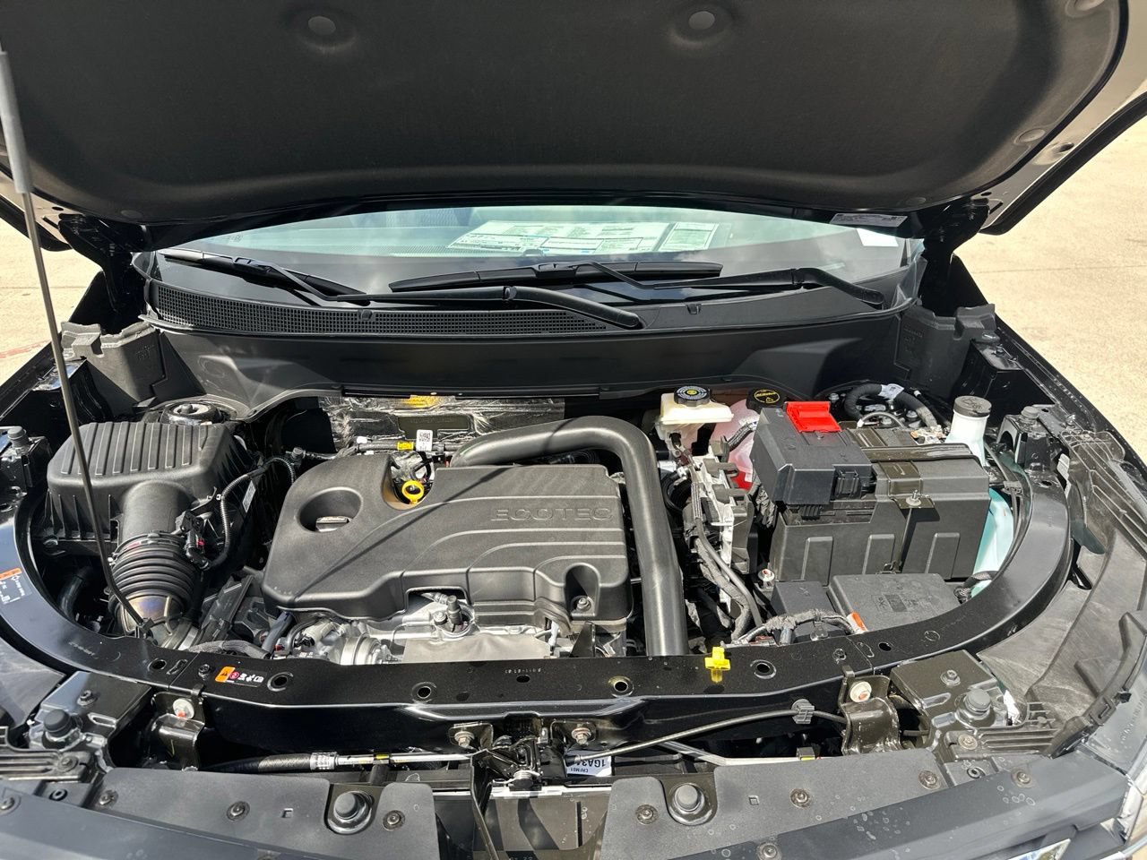 New 2027 Chevrolet Equinox LT FWD image 30