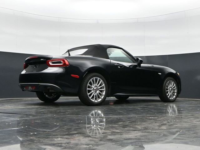 Used 2018 FIAT 124 Spider Classica w/ Technology Group RWD image 26