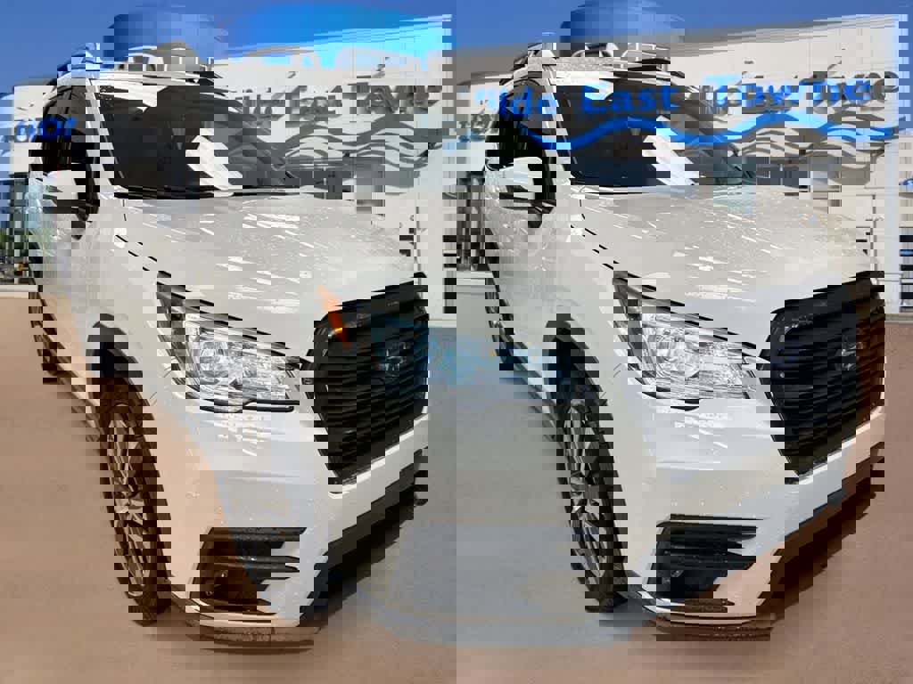 Used 2021 Subaru Ascent Limited w/ Technology Package image 2