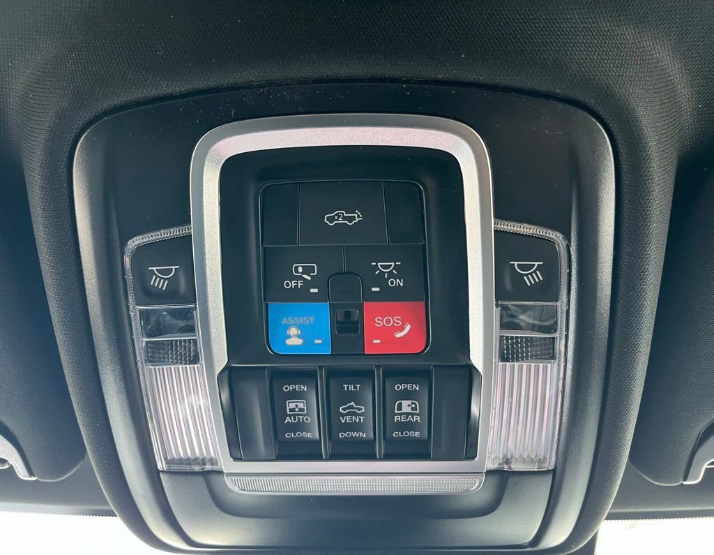 New 2026 RAM 3500 Limited AWD/4WD image 27