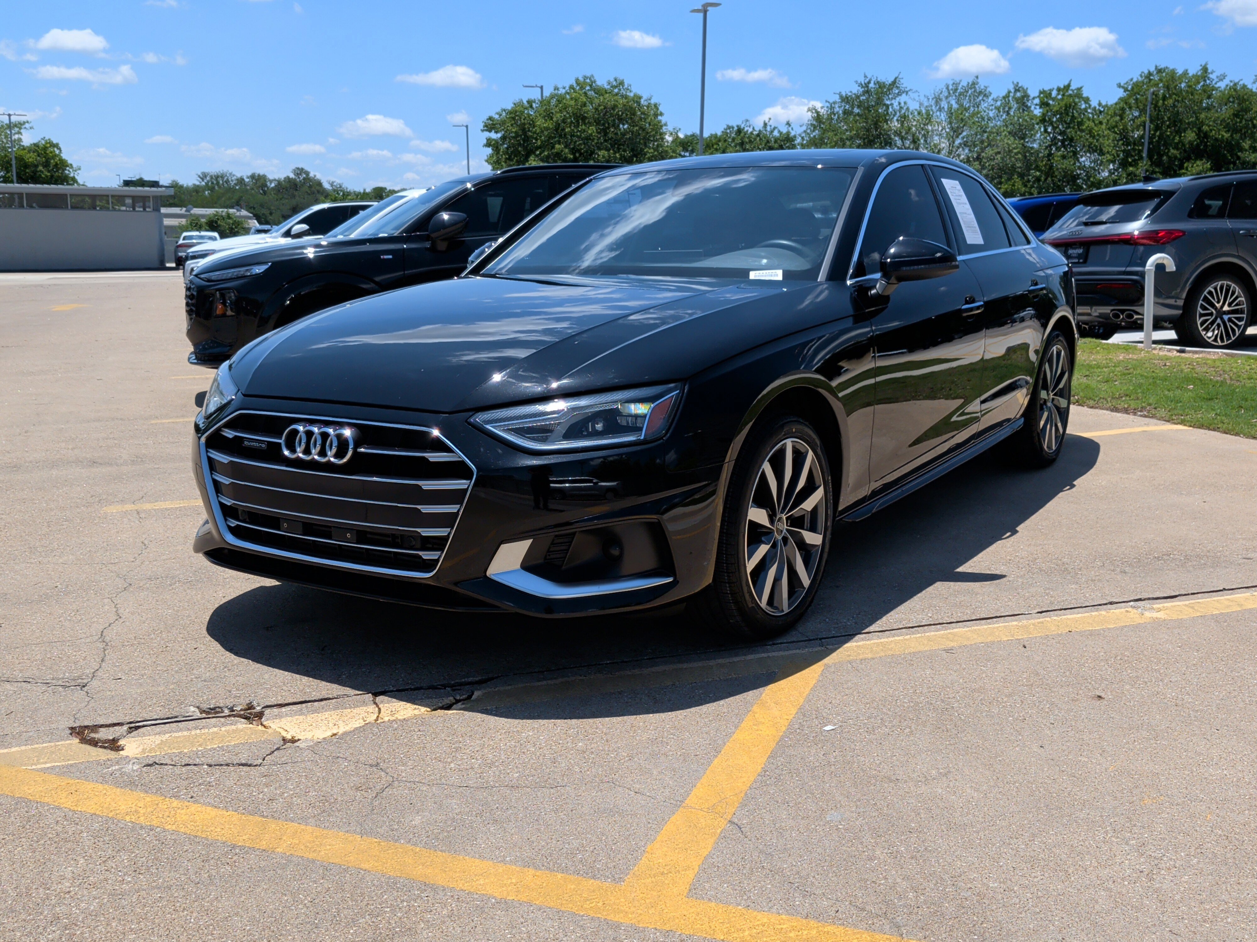 Certified 2022 Audi A4 2.0T Premium w/ Convenience Package AWD/4WD image 5