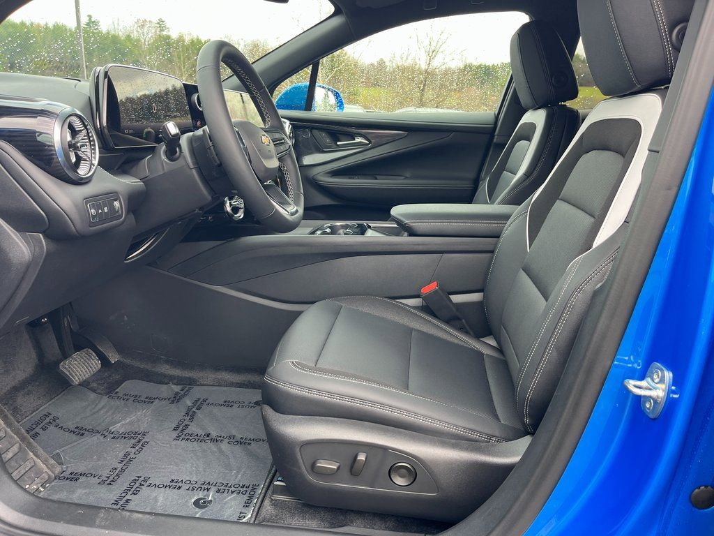 New 2025 Chevrolet Blazer EV LT AWD/4WD image 4