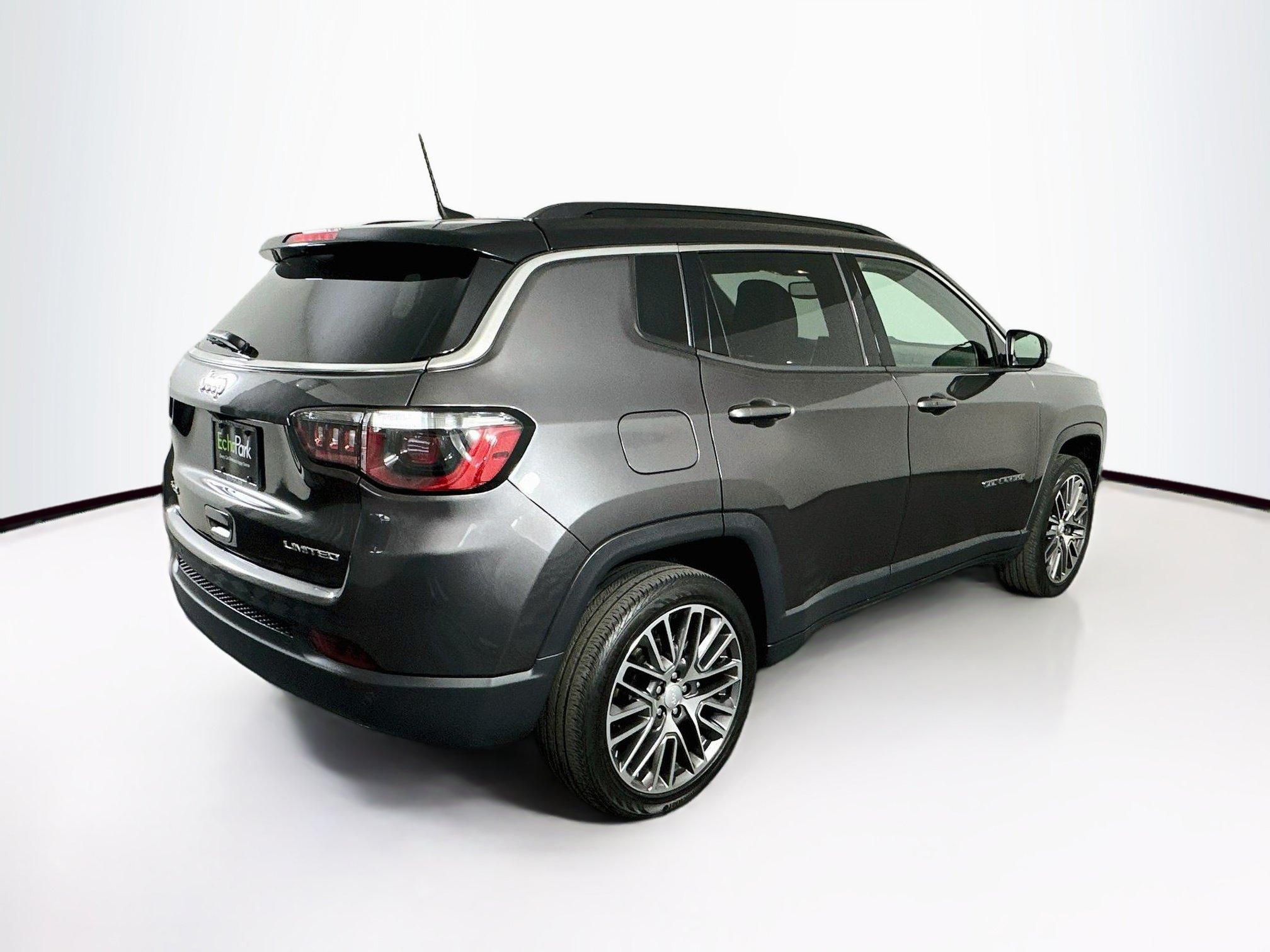 Used 2023 Jeep Compass Limited w/ Elite Group AWD/4WD image 9