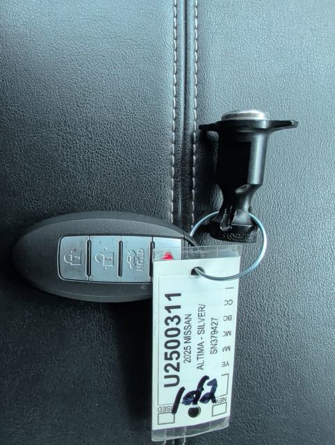 Used 2025 Nissan Altima 2.5 SV AWD/4WD image 25