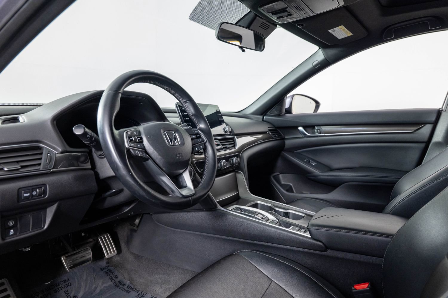 Used 2018 Honda Accord Sport image 14