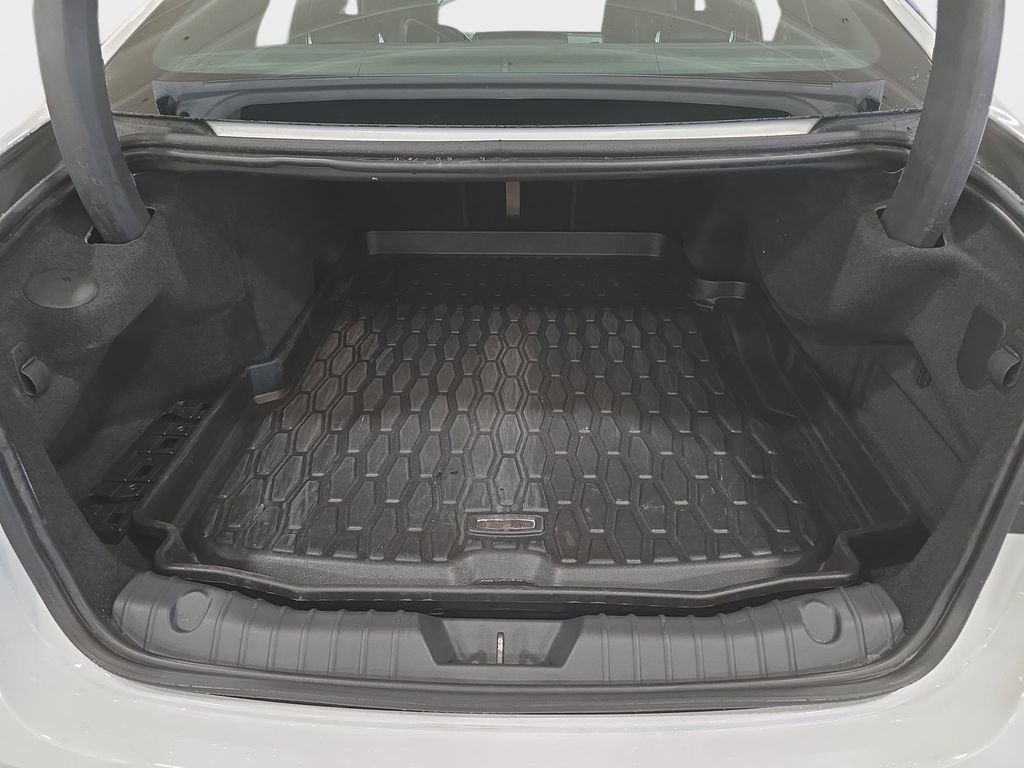 Used 2023 Jaguar XF R-Dynamic SE image 28