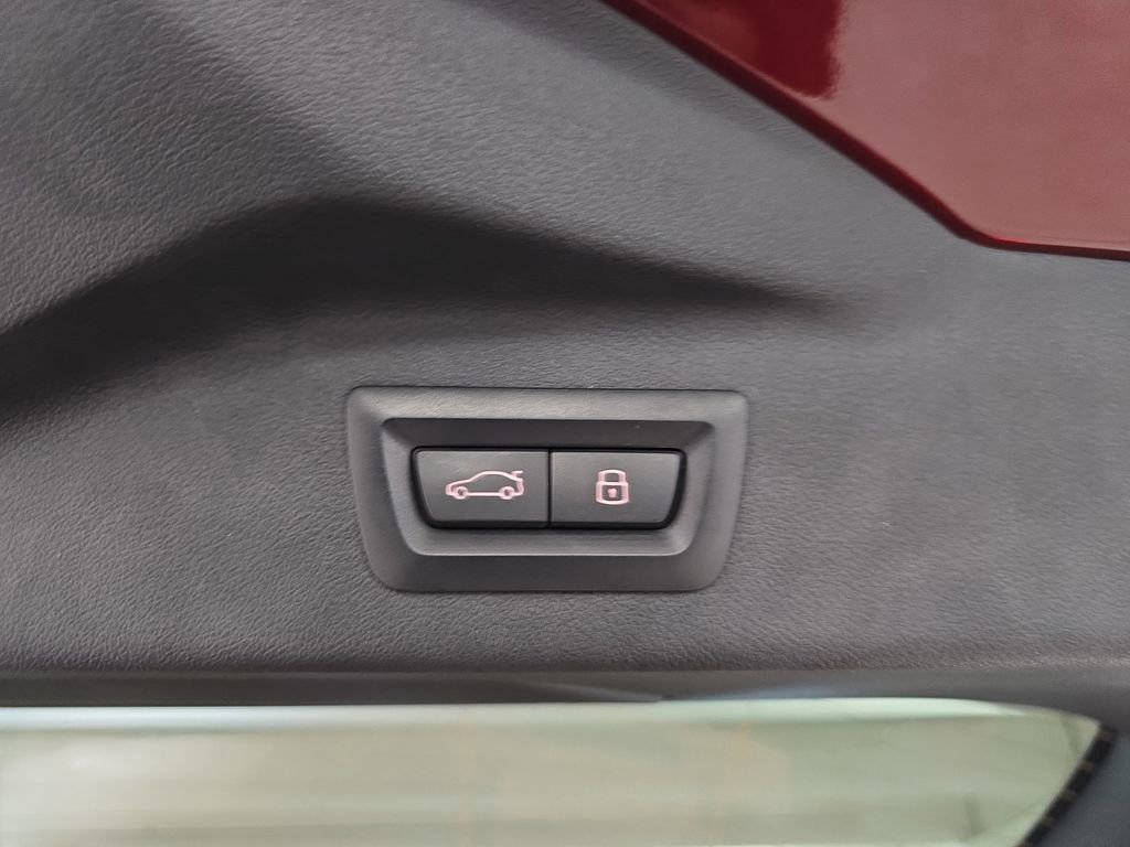 Used 2026 BMW X7 xDrive40i w/ Premium Package image 31