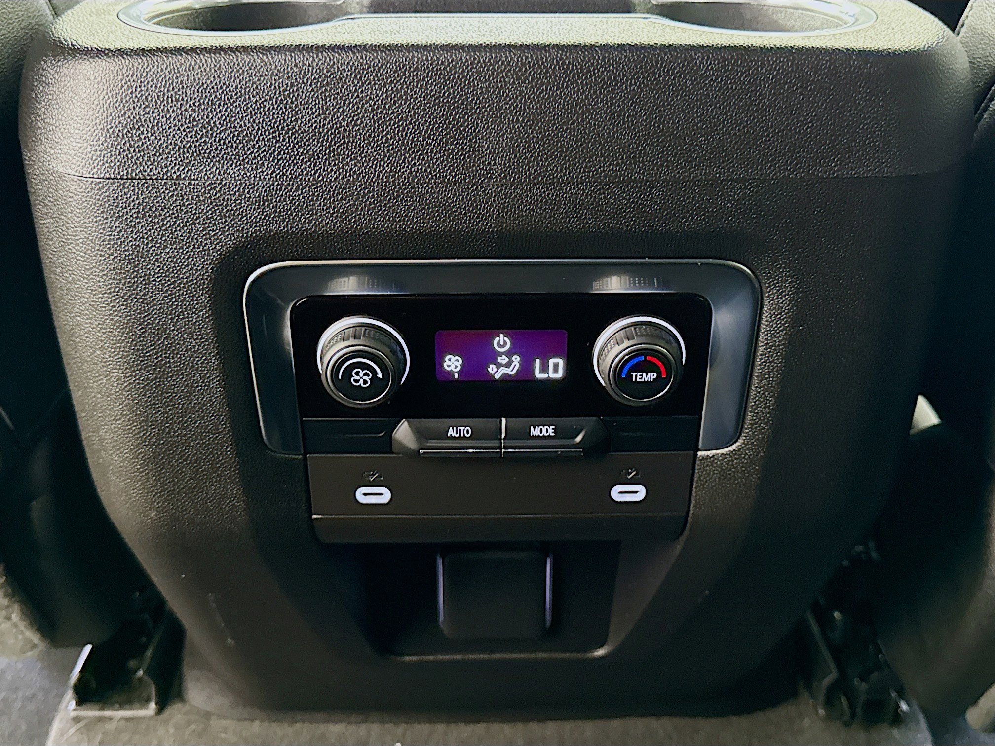 Used 2023 Chevrolet Tahoe Z71 AWD/4WD image 26