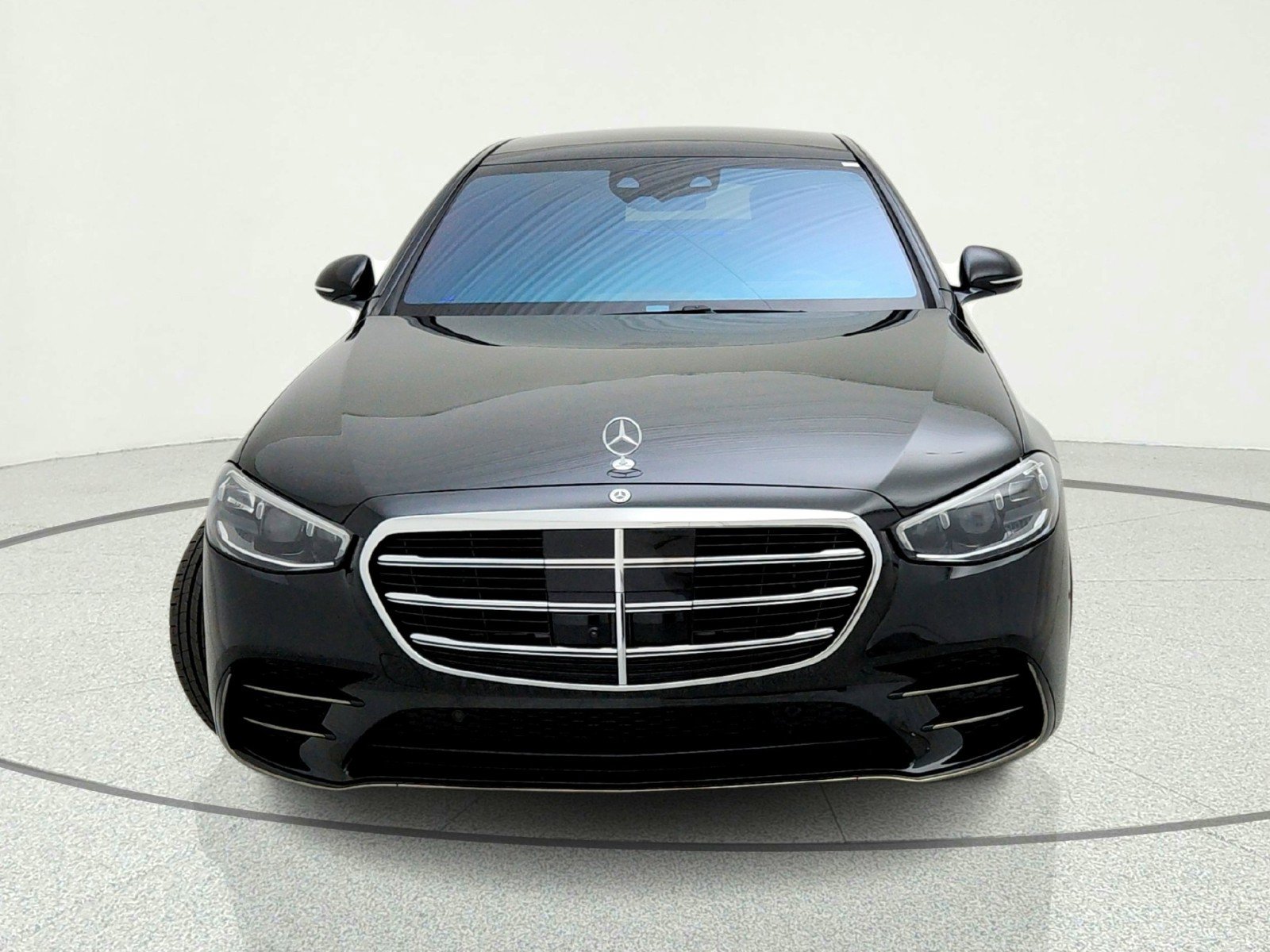 Certified 2024 Mercedes-Benz S 580 4MATIC Sedan image 3