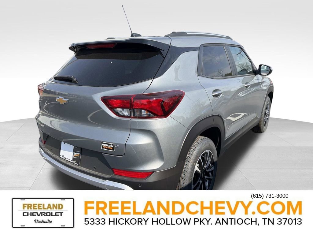 New 2026 Chevrolet TrailBlazer LT w/ LT Cold Weather Package FWD image 2