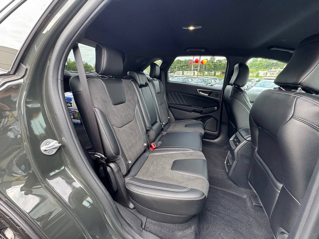 Used 2022 Ford Edge ST AWD/4WD image 25