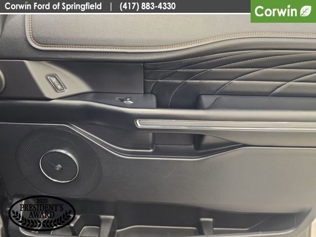 Used 2018 Ford Expedition Max Platinum image 11