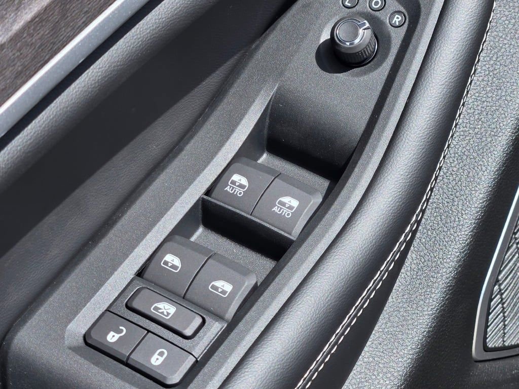 New 2025 Jeep Grand Cherokee Limited image 19